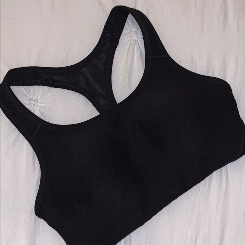 Like New! Avia Women’s Mesh Racerback Sports Bra